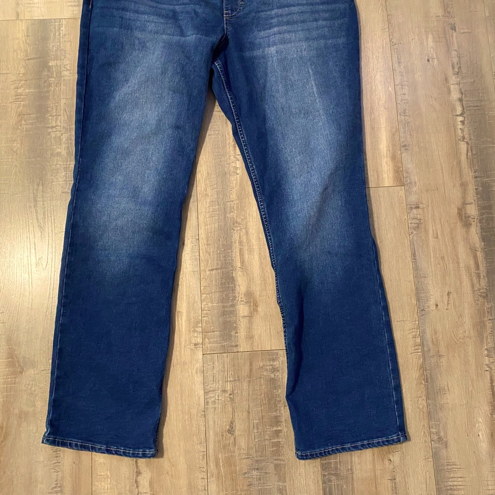 Lee Riders Jeans. - Picture 2 of 5
